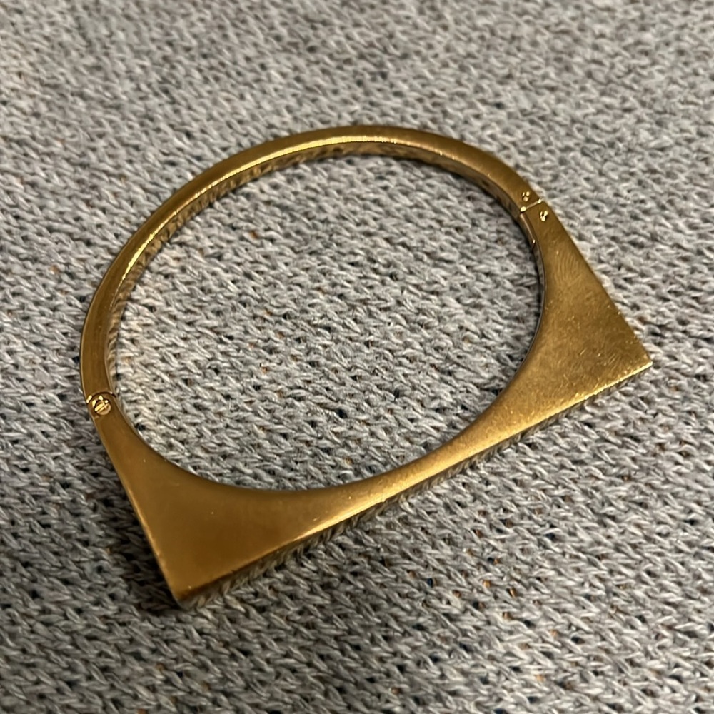 Michael Kors Women bracket gold tone